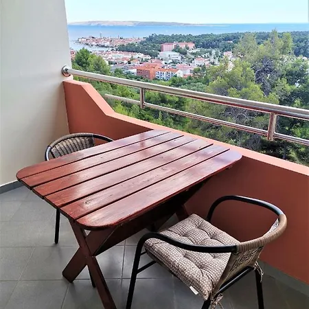 Lumar Apartment *