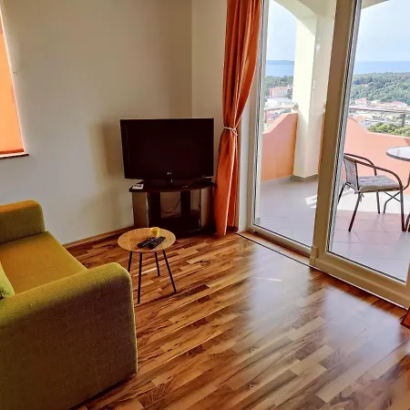 Apartment Lumar *