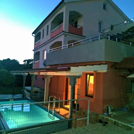 Apartman Lumar Palit