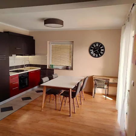 Lumar Apartman *