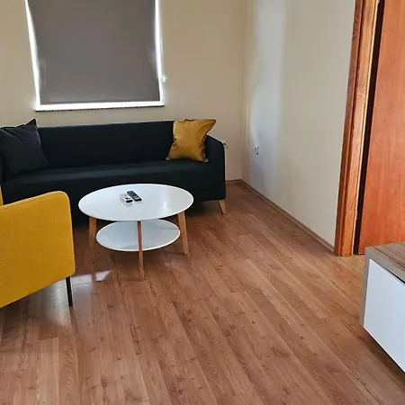 Lumar Apartman